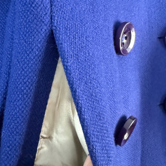 J.Crew Peacoat Blue Size 2 Petite Wool Blend
Gently used 2nd photo true color - Picture 14 of 17